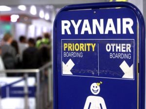 Polemiche contro la nuova policy per il bagaglio a mano di Ryanair 