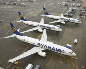 Ryanair in crisi a causa del covid: riduzione dei voli e chiusura di basi